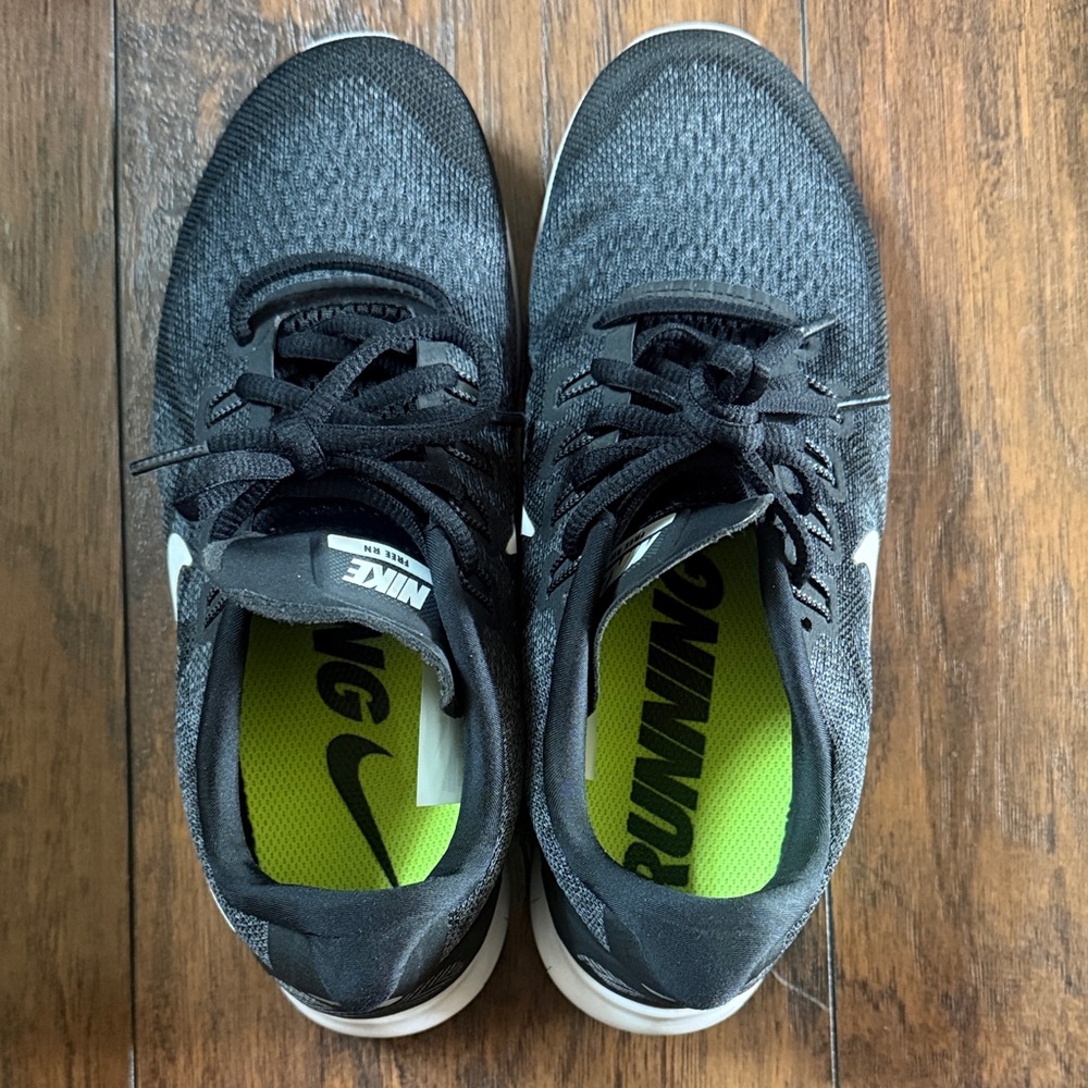 Nike Black and White Athletic Shoes